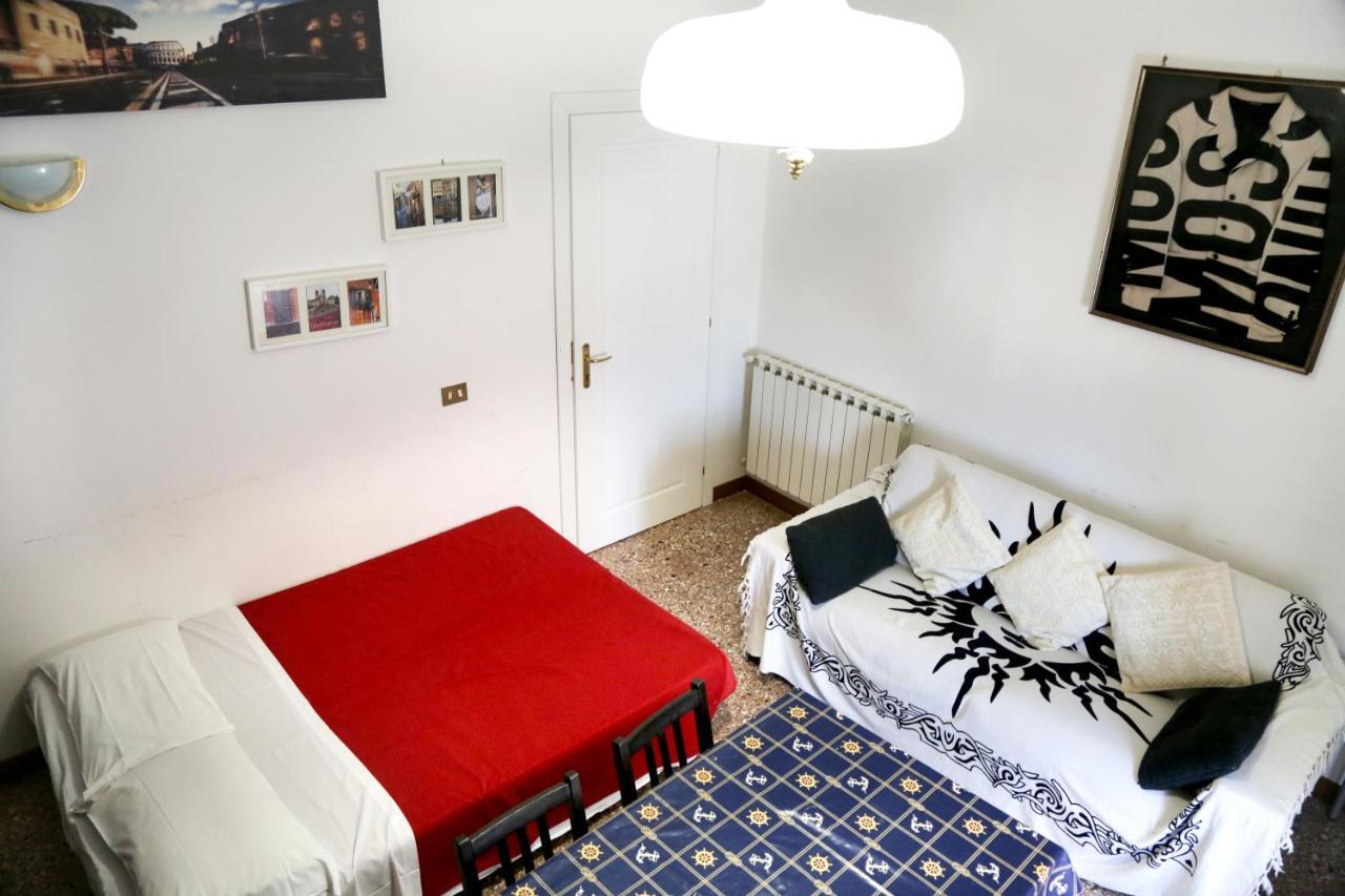 46 Viale Vaticano Apartment